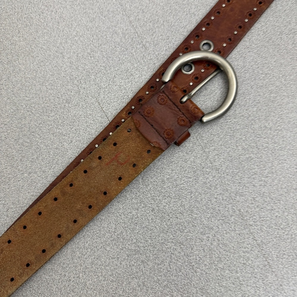 Fossil Belt Womens Medium Brown Studded Leather Perforated Floral Buckle - Picture 6 of 7